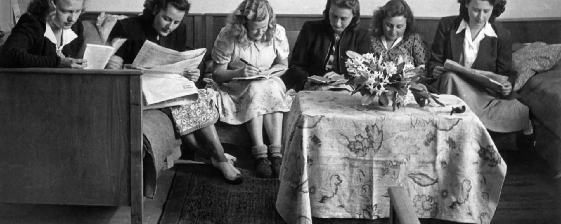 Studentinnen im Wohnheim, 50er Jahre