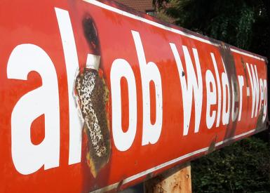 Straßenschild Jakob-Welder-Weg