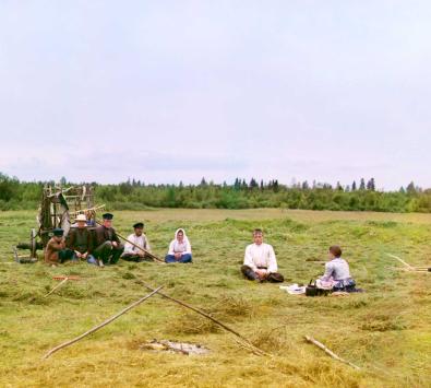 Bauern bei der Heuernte