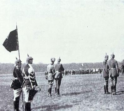 Truppenbesuch des Kaisers im Felde beim 117er
