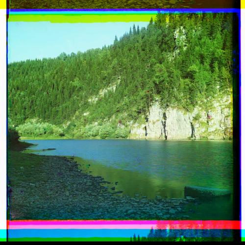 Fluss Sim am westlichen Rand des Uralgebirges