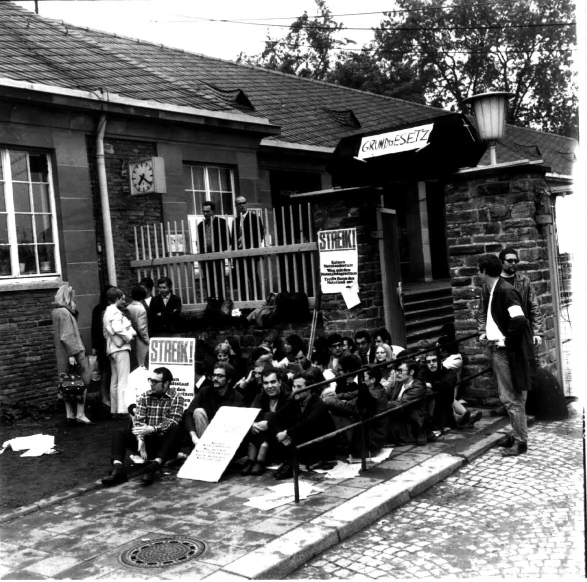 Studierende bei der Campusblockade
