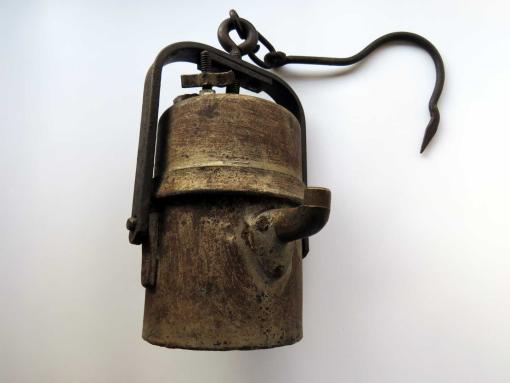 Image matching this topic Karbidlampe aus dem Bergbau