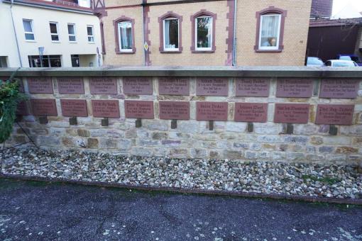 Sandsteintafeln der Gefallenen des Ersten Weltkriegs