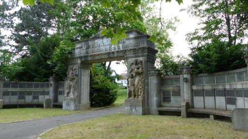 Denkmal frontal